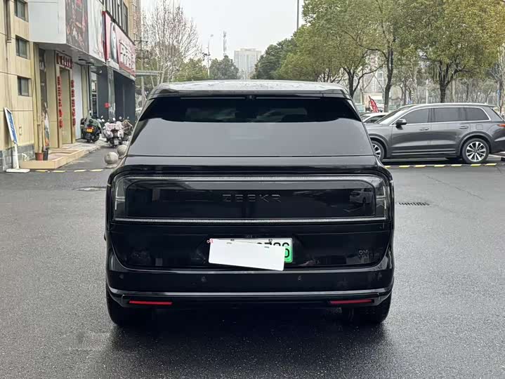 Фото 9 - Zeekr 9X