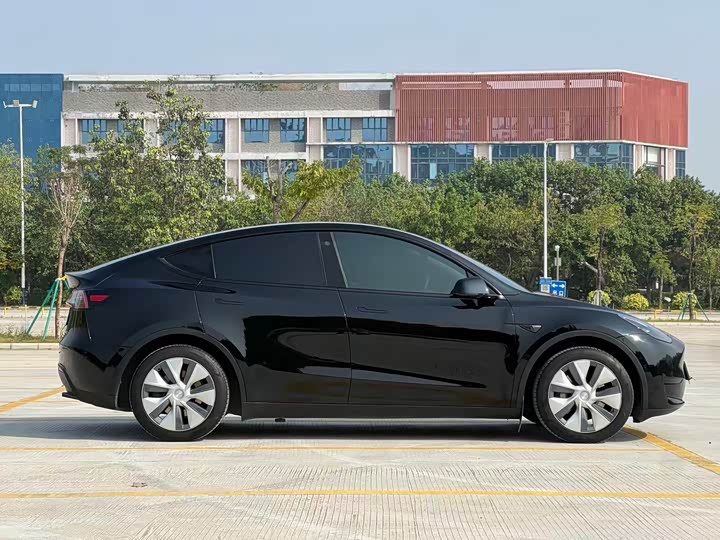 Фото 7 - Tesla Model Y