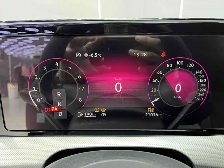 Фото 7 - Volkswagen Lamando L