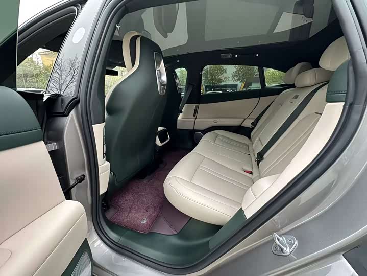 Фото 8 - Xiaomi YU7