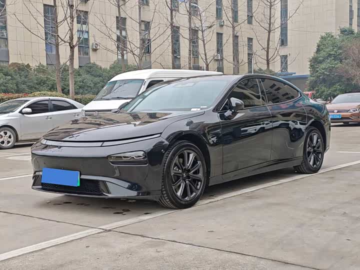 Фото 1 - XPeng P7