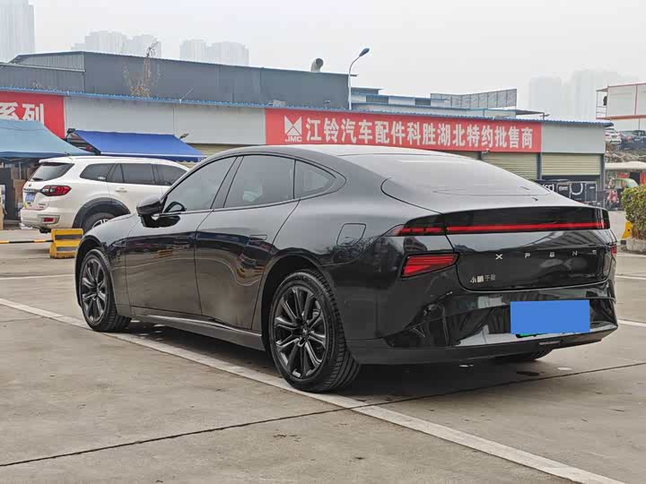 Фото 7 - XPeng P7