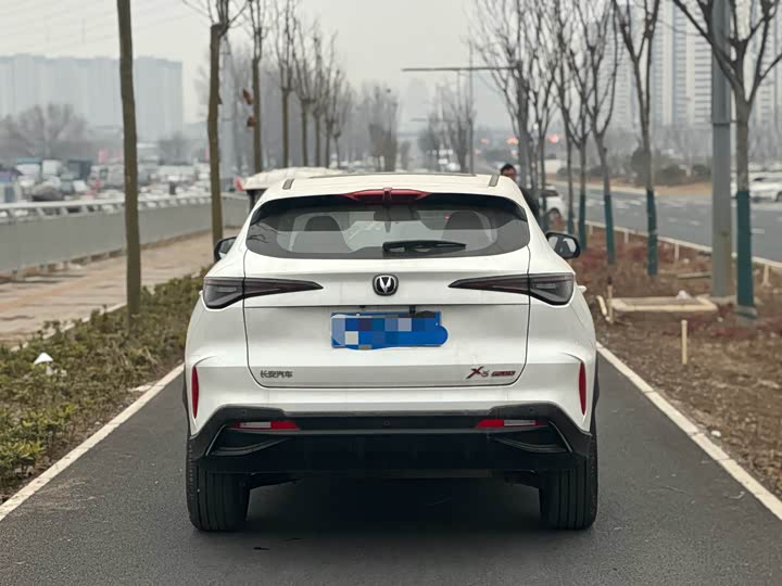 Фото 8 - Changan X5 Plus