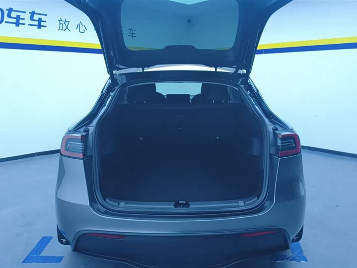 Фото 4 - Tesla Model Y