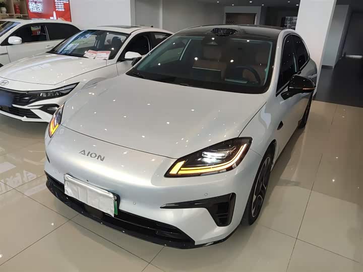 Фото 2 - GAC Aion RT