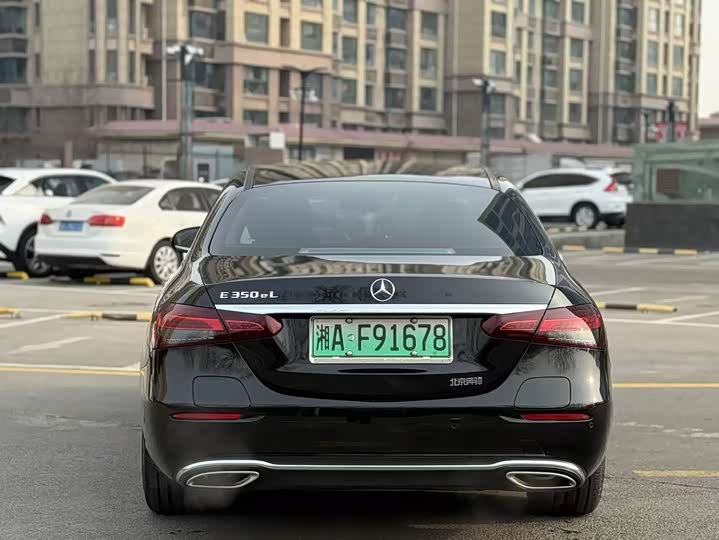 Фото 9 - Mercedes-Benz E-Class Hybrid