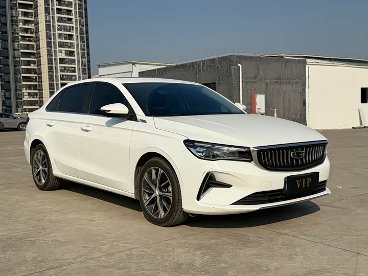 Фото 3 - Geely Emgrand