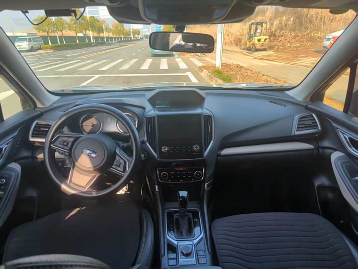 Фото 3 - Subaru Forester