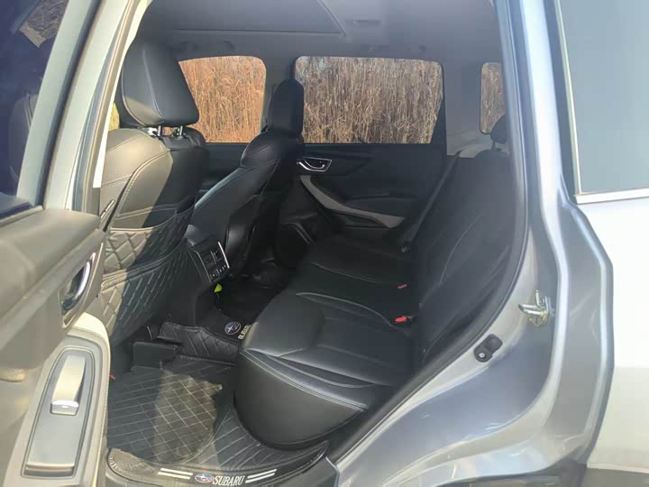 Фото 5 - Subaru Forester