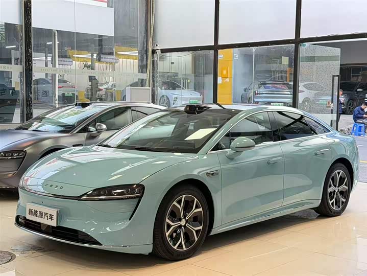 Фото 1 - Luxeed S7