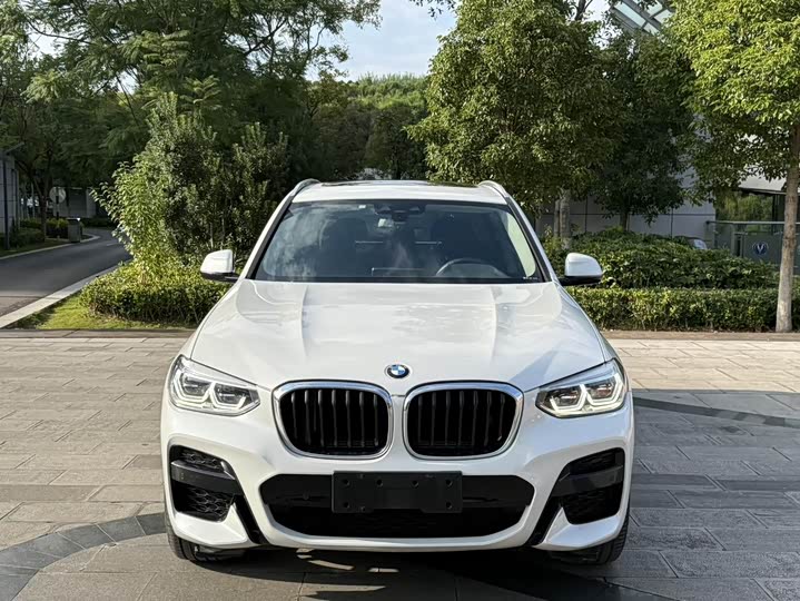 Фото 2 - BMW X3