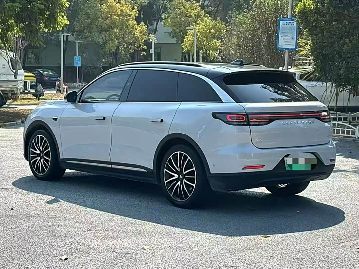 Фото 9 - Leapmotor C11