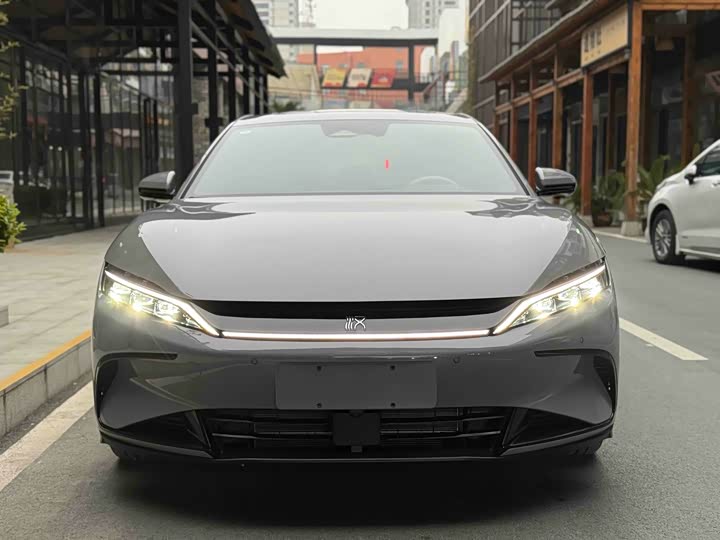 Фото 2 - BYD Han