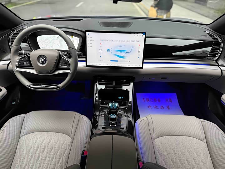 Фото 9 - BYD Han