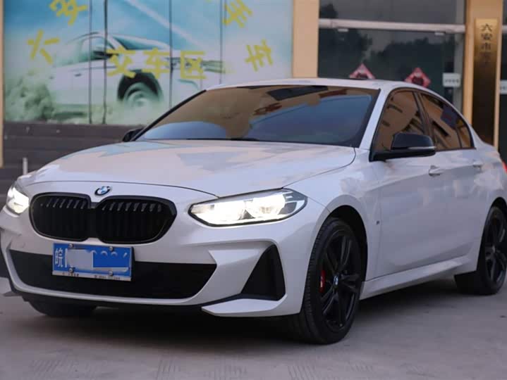 Фото 1 - BMW 1 Series