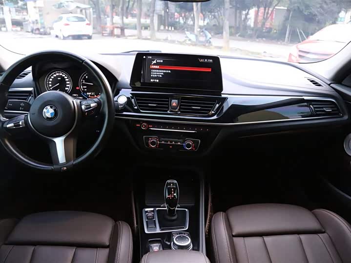 Фото 5 - BMW 1 Series