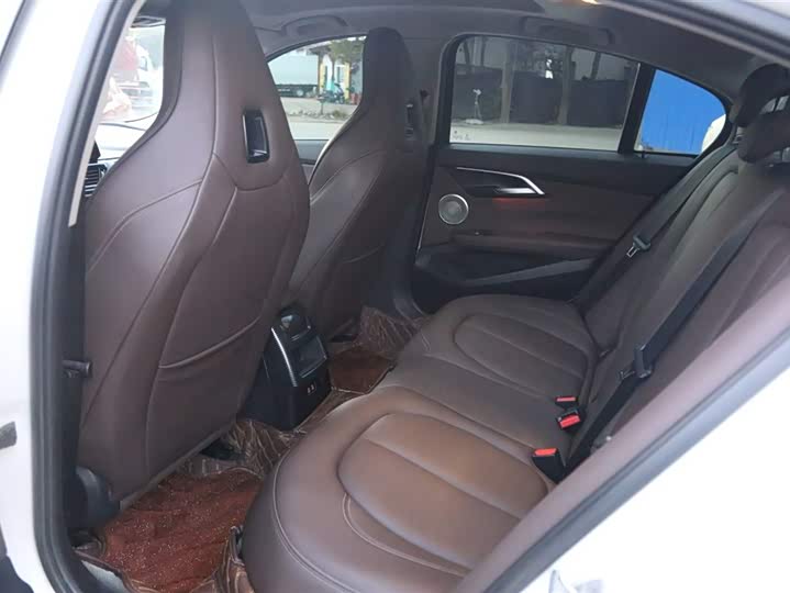 Фото 7 - BMW 1 Series