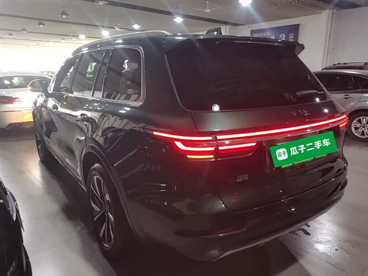 Фото 5 - LiXiang One