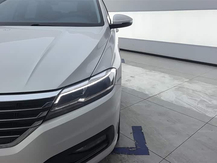 Фото 5 - Volkswagen Lavida