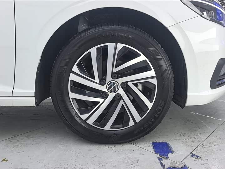 Фото 6 - Volkswagen Lavida