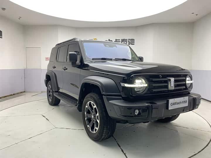 Фото 2 - Tank 300 Hybrid