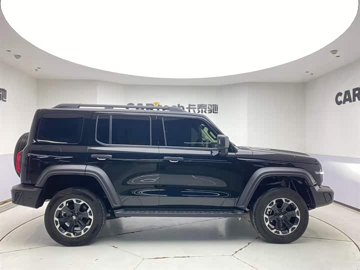 Фото 4 - Tank 300 Hybrid