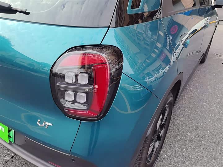 Фото 8 - GAC Aion UT