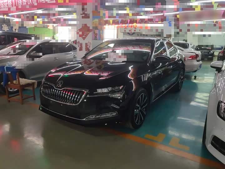 Фото 2 - Skoda Superb