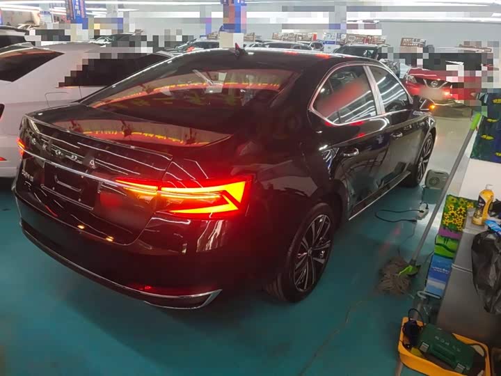 Фото 7 - Skoda Superb