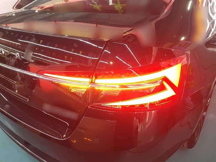 Фото 8 - Skoda Superb