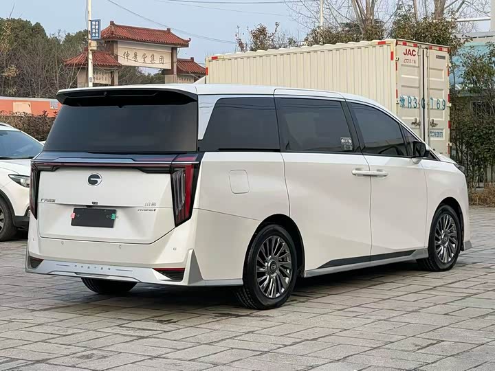 Фото 8 - GAC Trumpchi M8