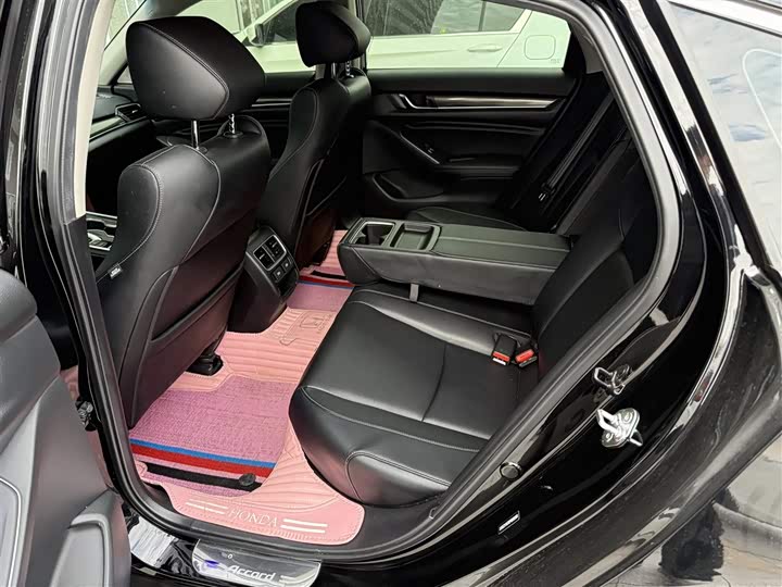 Фото 5 - Honda Accord