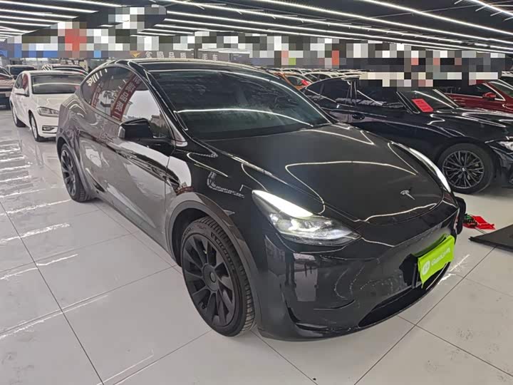 Фото 4 - Tesla Model Y