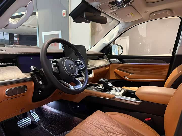 Фото 4 - Tank 500 Hybrid