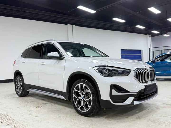 Фото 5 - BMW X1