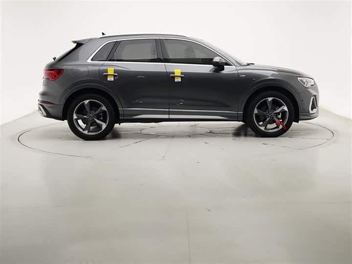 Фото 9 - Audi Q3