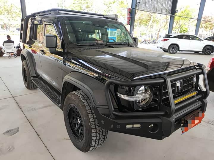 Фото 4 - Tank 300