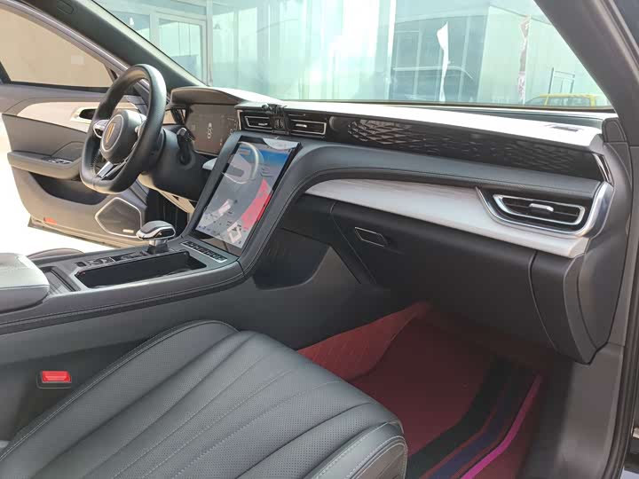 Фото 9 - Hongqi H5