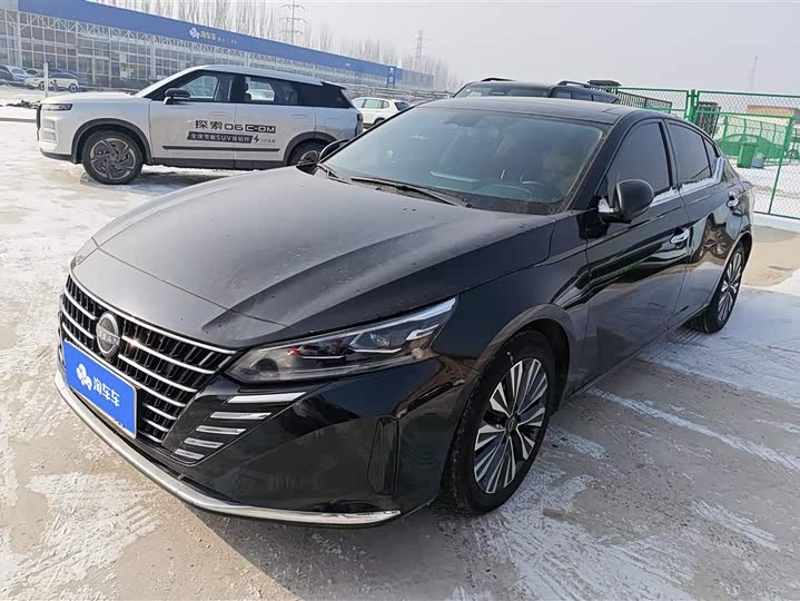 Фото 1 - Nissan Teana