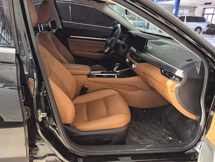 Фото 8 - Nissan Teana