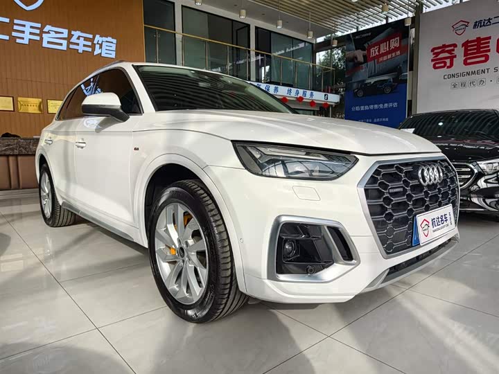 Фото 3 - Audi Q5L