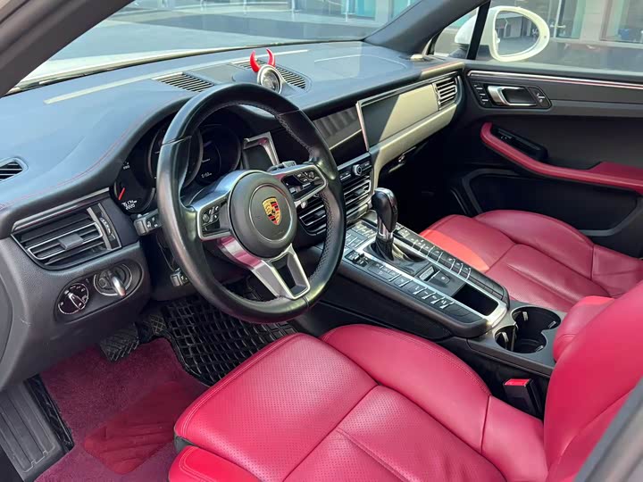 Фото 5 - Porsche Macan