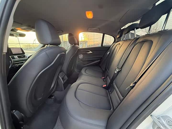 Фото 7 - BMW 1 Series