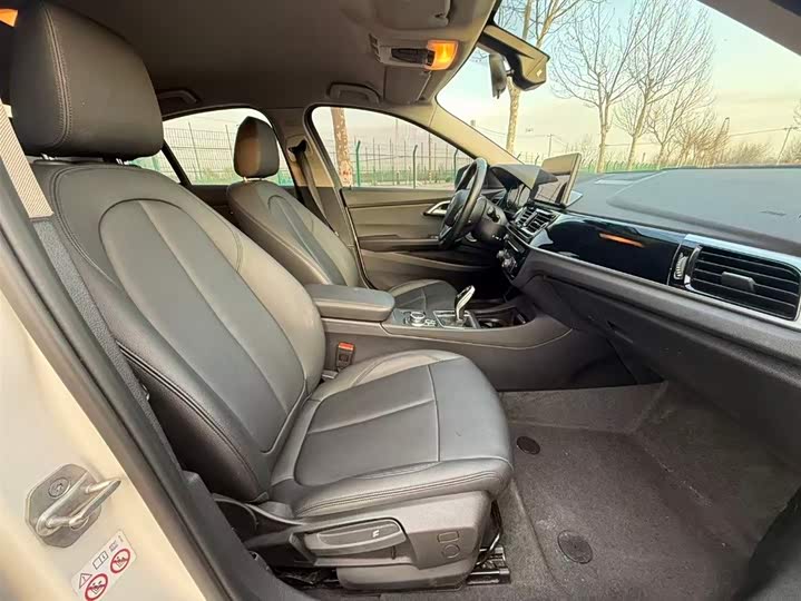 Фото 8 - BMW 1 Series