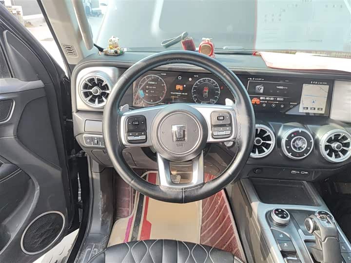 Фото 3 - Tank 300