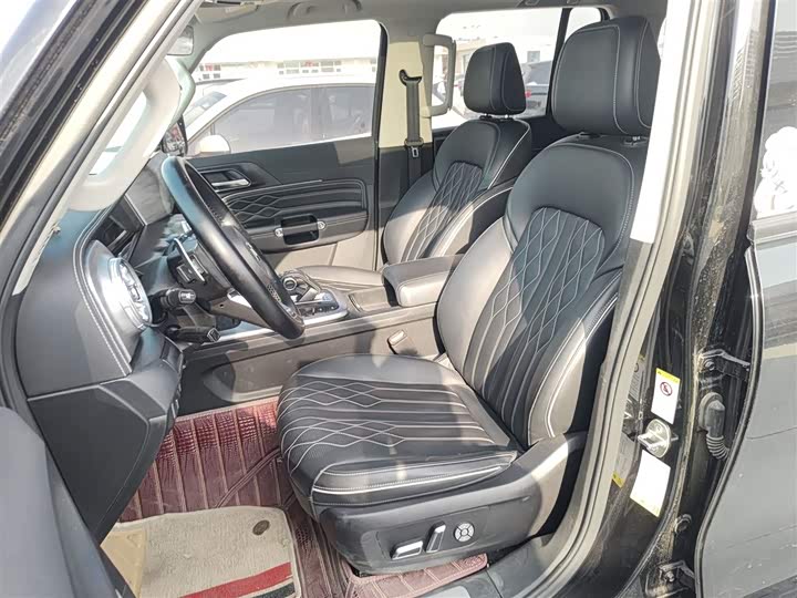 Фото 7 - Tank 300