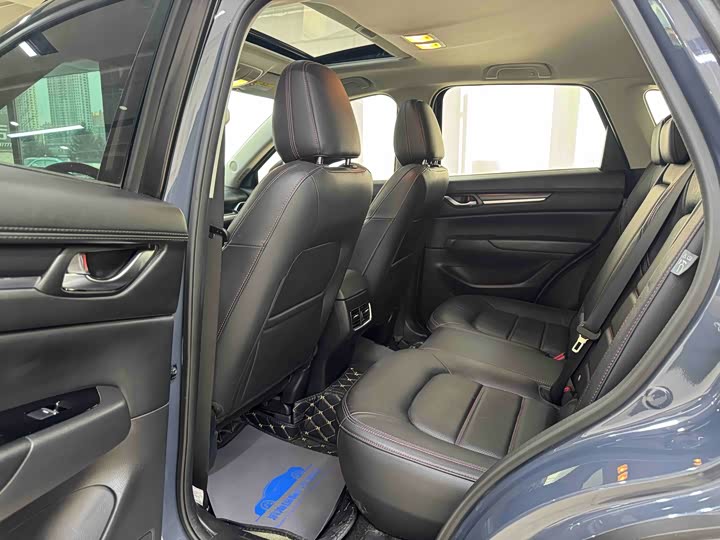 Фото 8 - Mazda CX-5