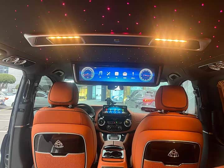 Фото 9 - Mercedes-Benz Vito