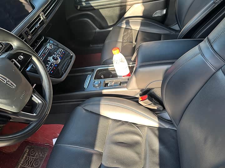 Фото 6 - Lincoln Corsair