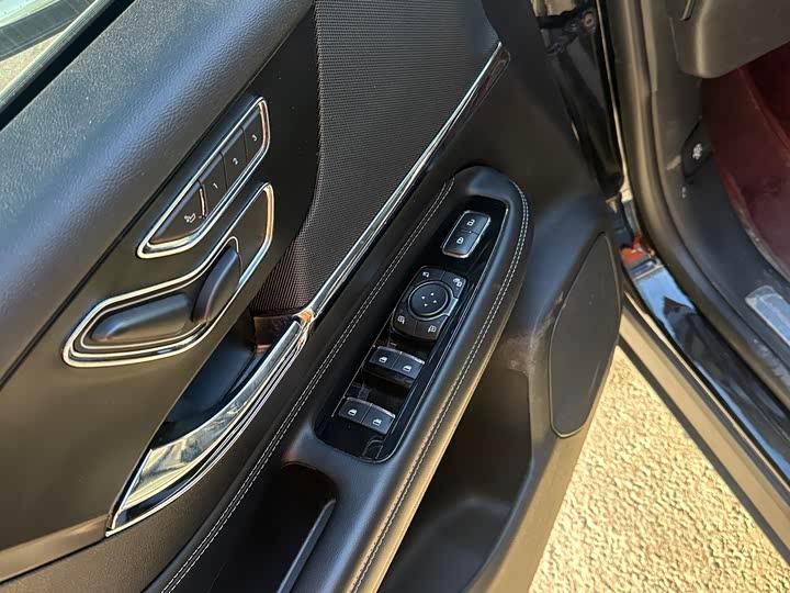 Фото 8 - Lincoln Corsair